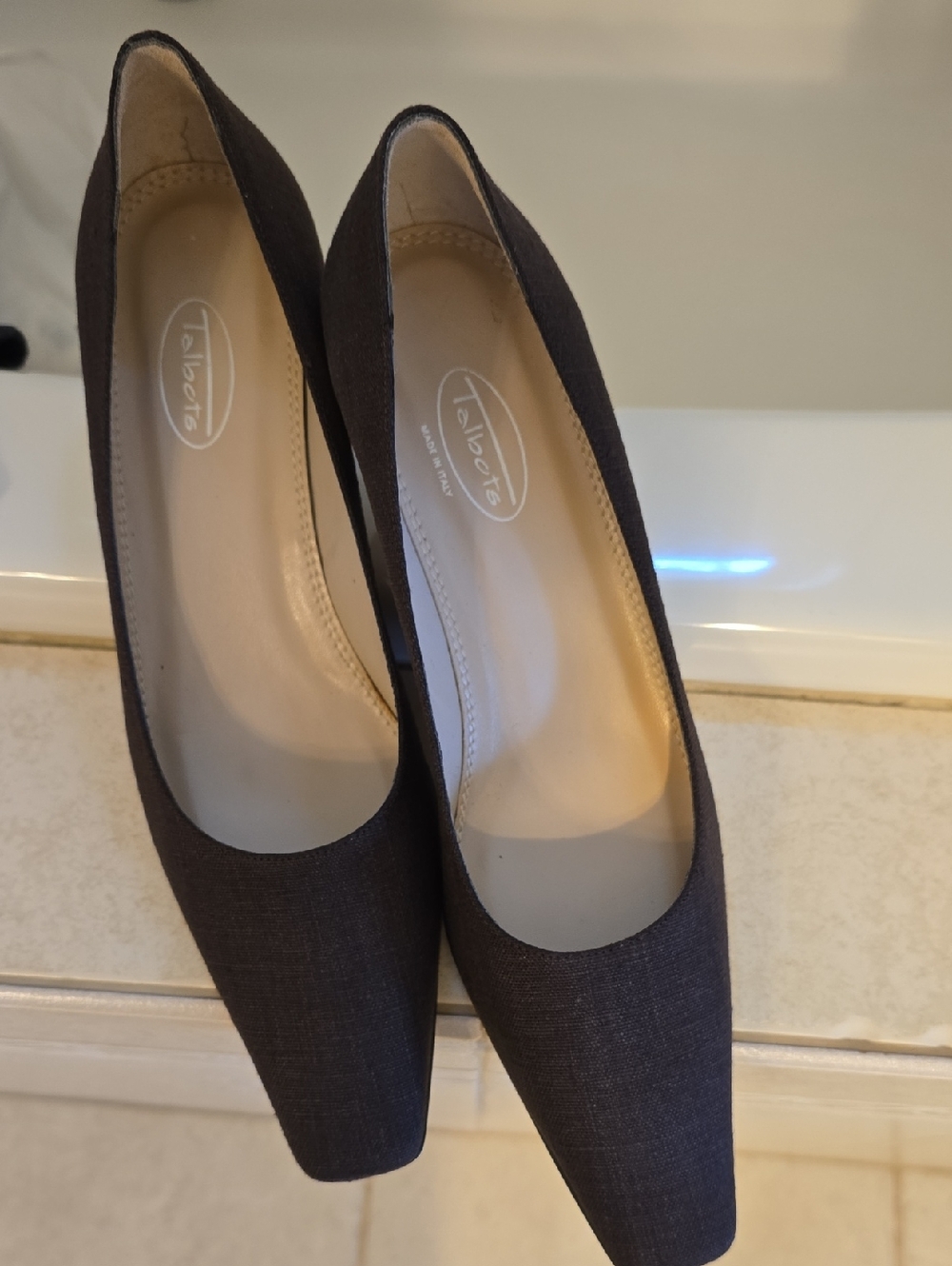 Talbots Women's Dark Brown Pointed Square-Toe Pumps NWT
